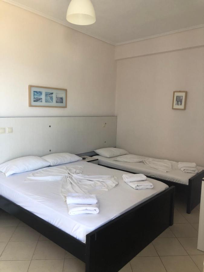 Rondos Hotel Химар Екстериор снимка