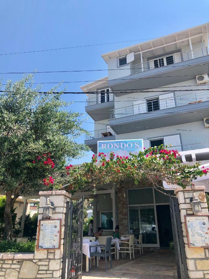 Rondos Hotel Химар Екстериор снимка