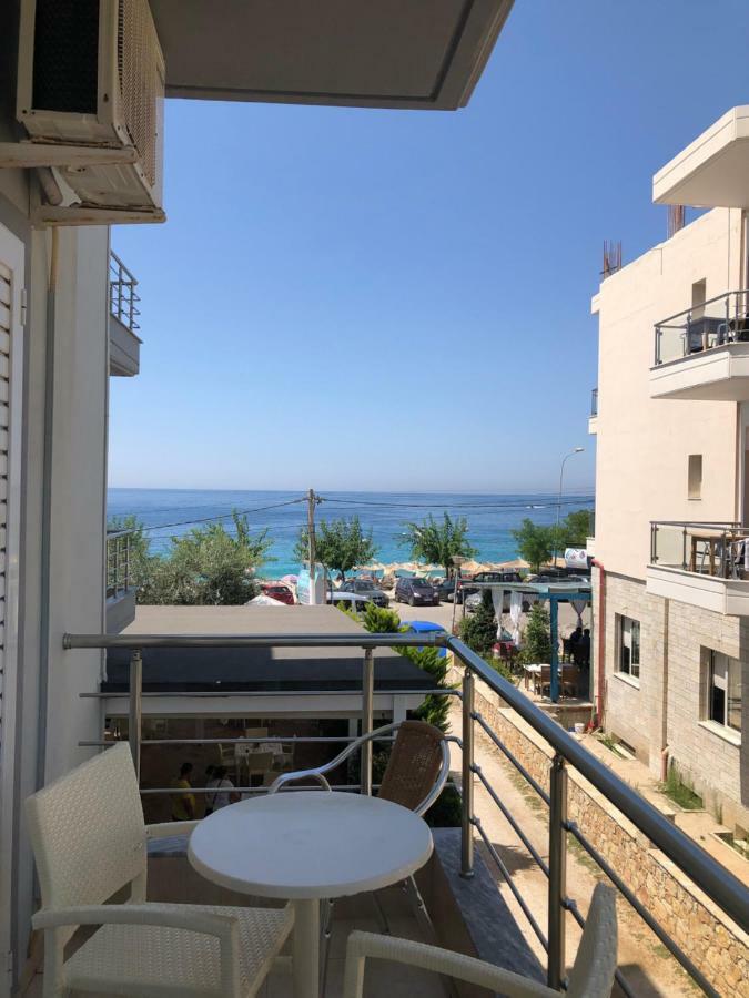 Rondos Hotel Химар Екстериор снимка